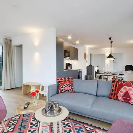 Cozy In Lembruch-duemmer Apartment *